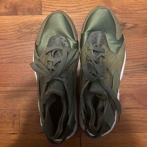 Khaki and green Nike Air Huarache trainers